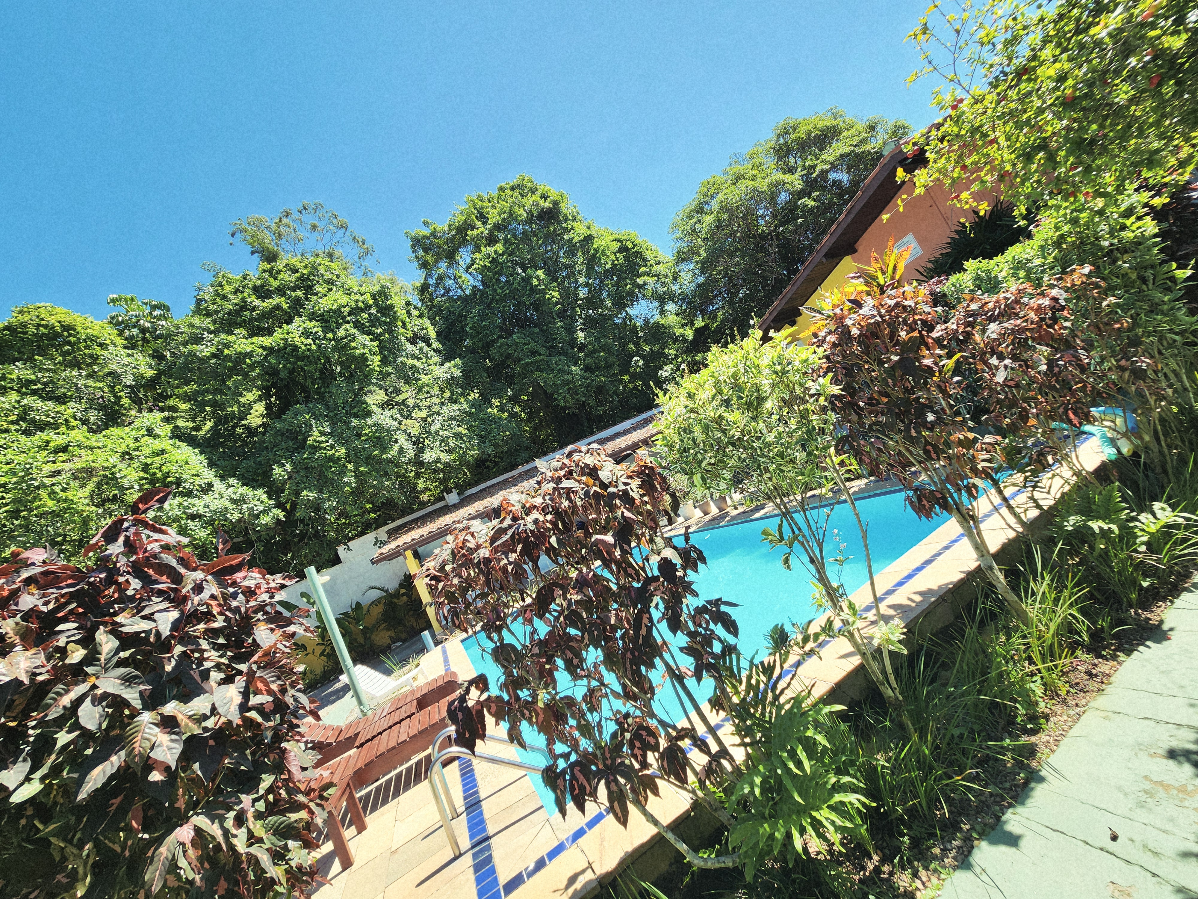 Piscina da Pousada Viva Ubatuba