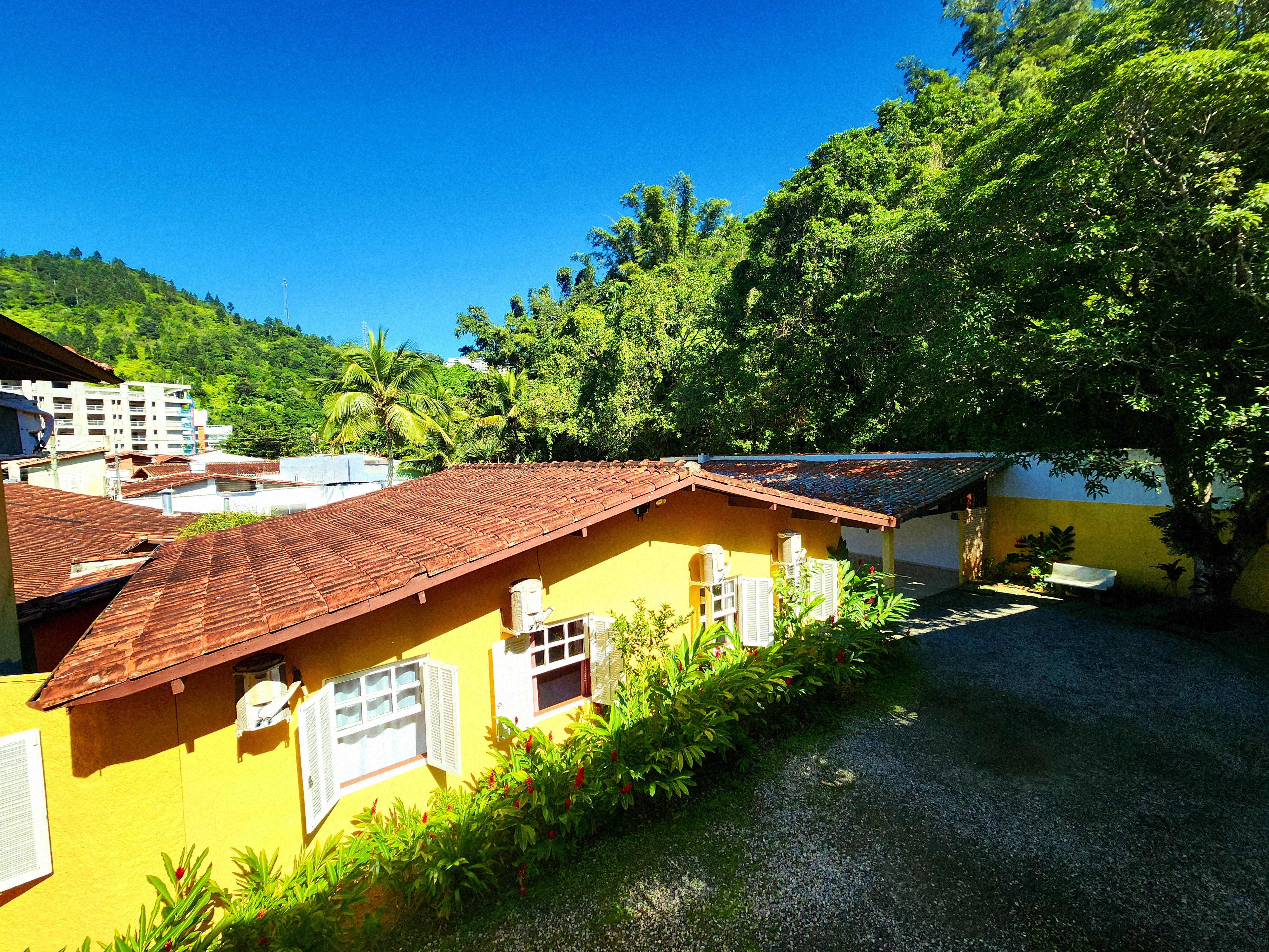 Área externa da Pousada Viva Ubatuba